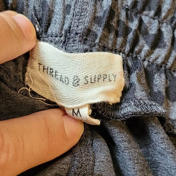 Thread & Supply Women's Pajama Joggers Leopard Print Size Medium - Picture 3 of 4